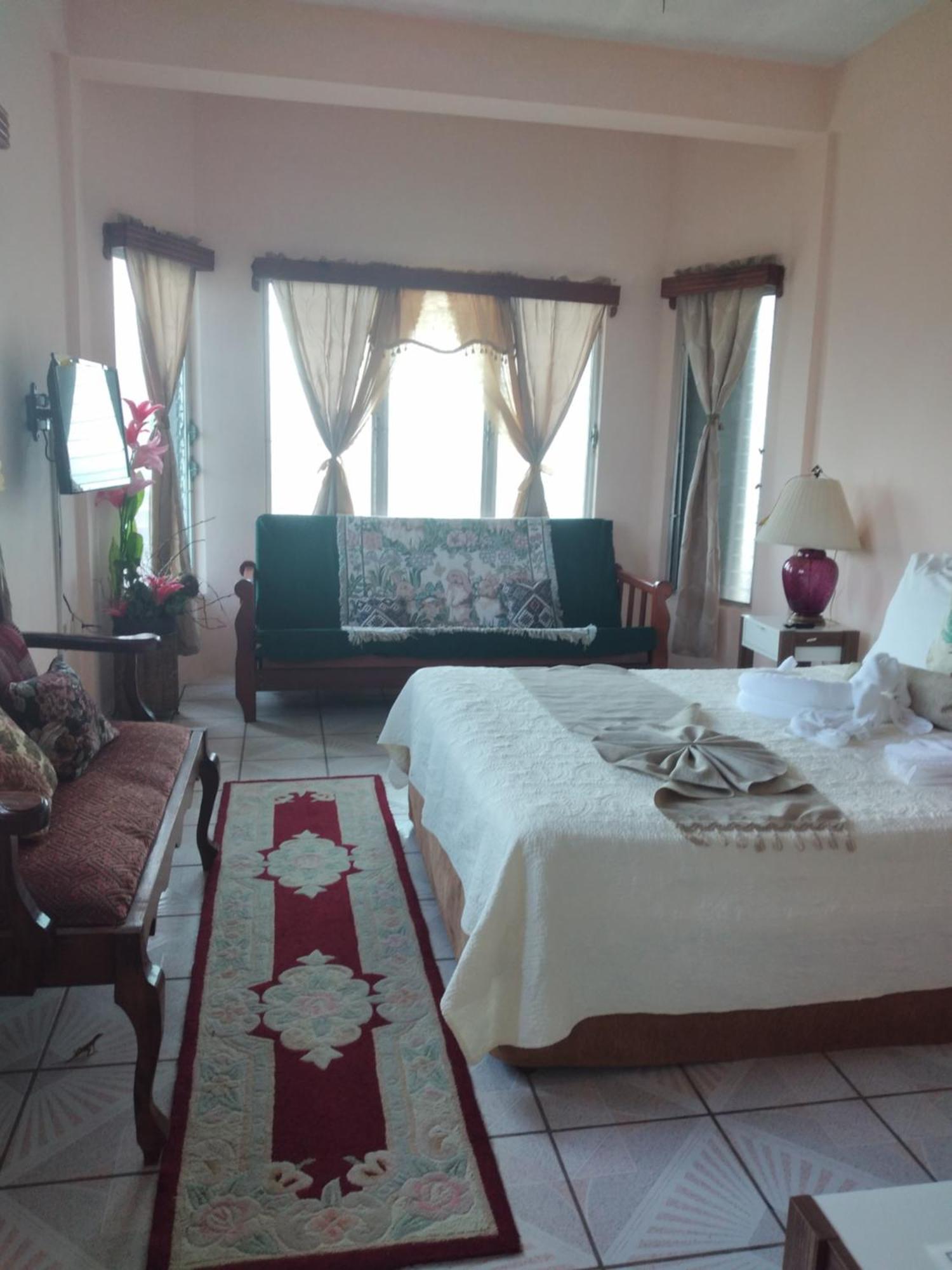 Beya Suites Пунта Горда Екстериор снимка